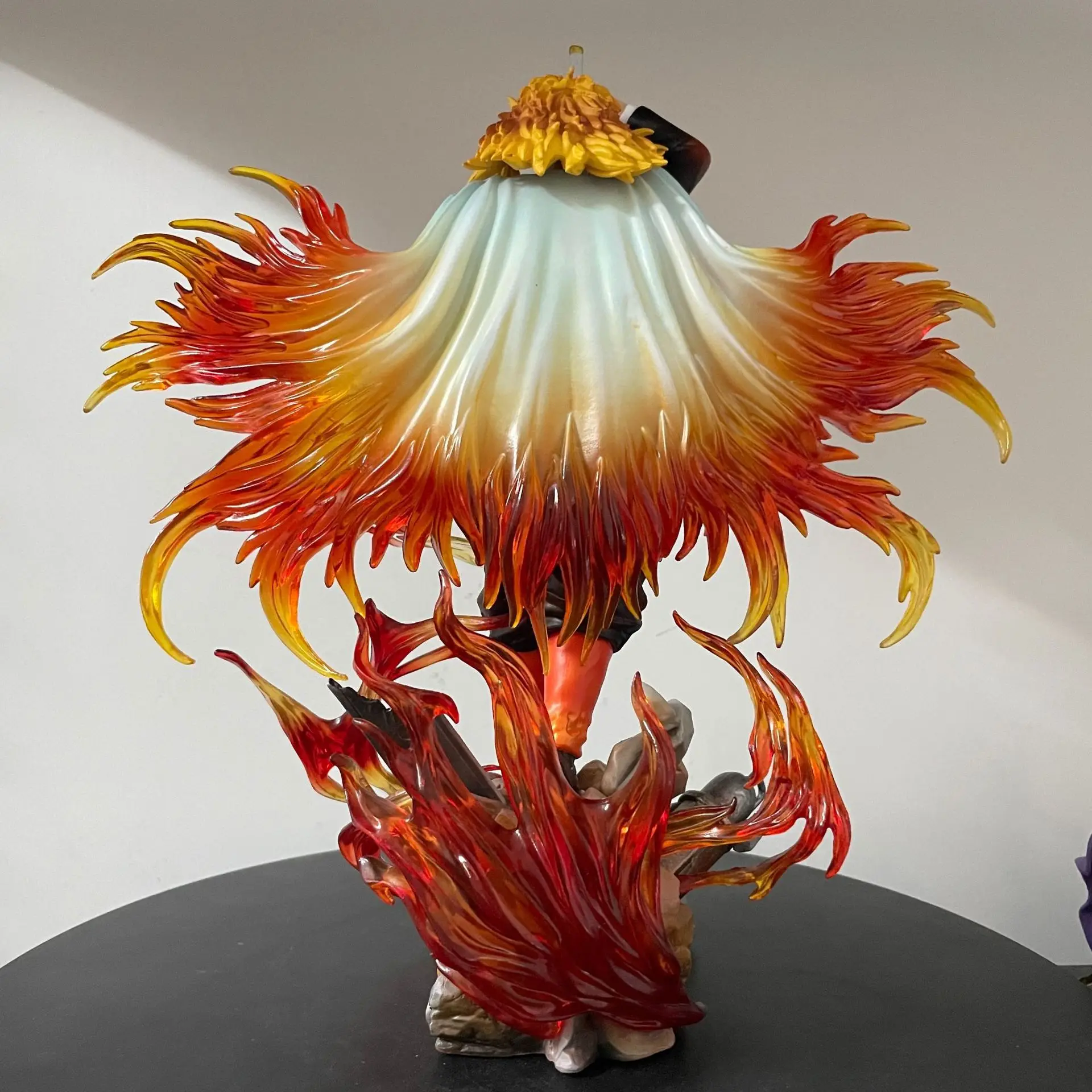 نموذج Creative Demon Slayer Rengoku Kyoujurou مصنوع يدويًا. مادة PVC عالية الجودة. مجموعة تزيين سطح المكتب. هدية عيد ميلاد للأولاد #3