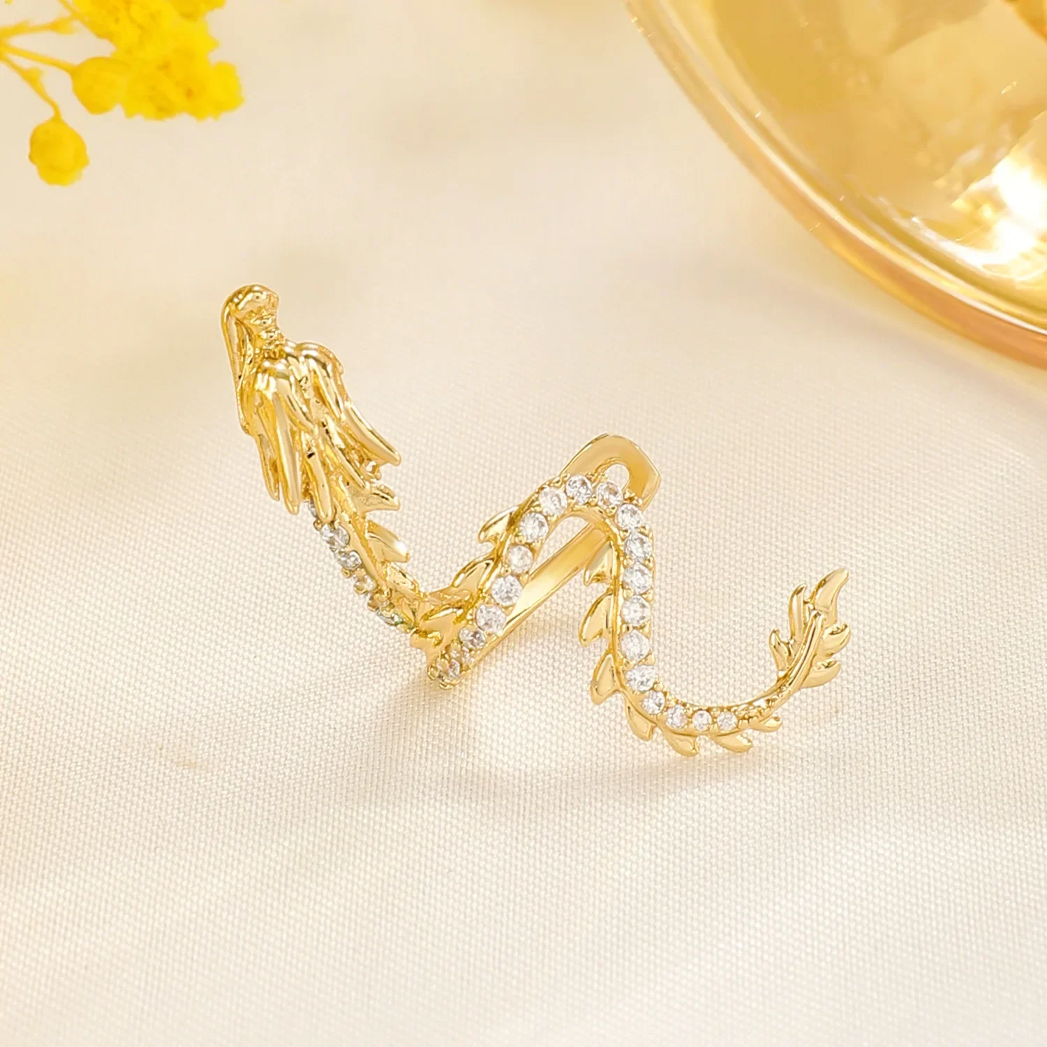 Chinese Zodiac Loong Earrings for Women Trendy Punk Vintage Dragon Animal Shaped Ear Studs Jewelry Party Gifts 2024 Cool Thing