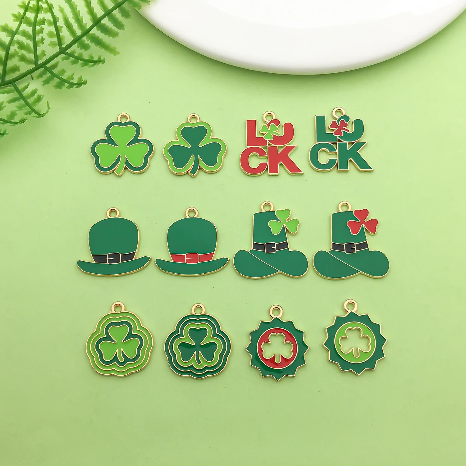 10/12pcs Enamel St. Patrick's Day Charms Green Shamrock Hat Irish Letter Design Pendants for DIY Jewelry Making