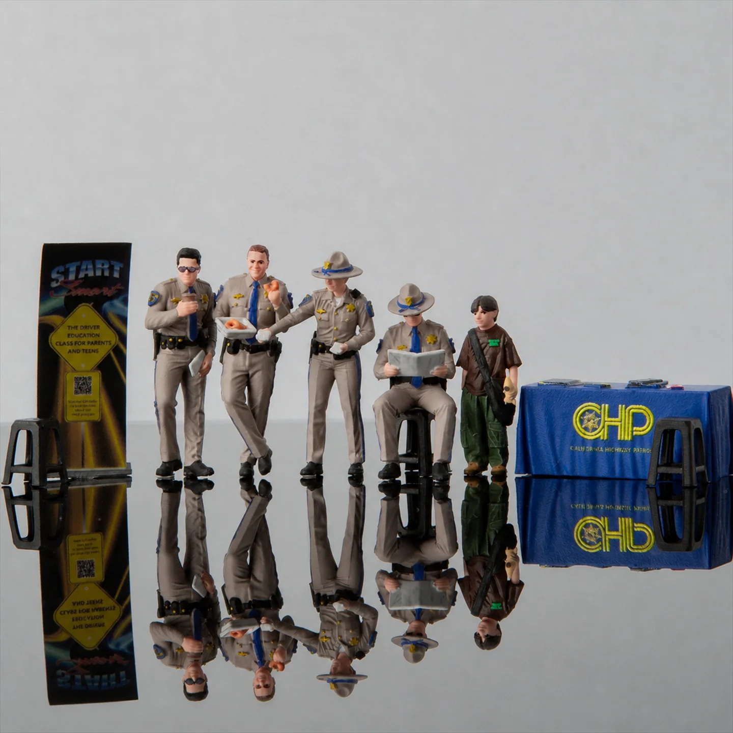 Resin Art Anime - 1/64 Scale Resin Highway Patrol Officer