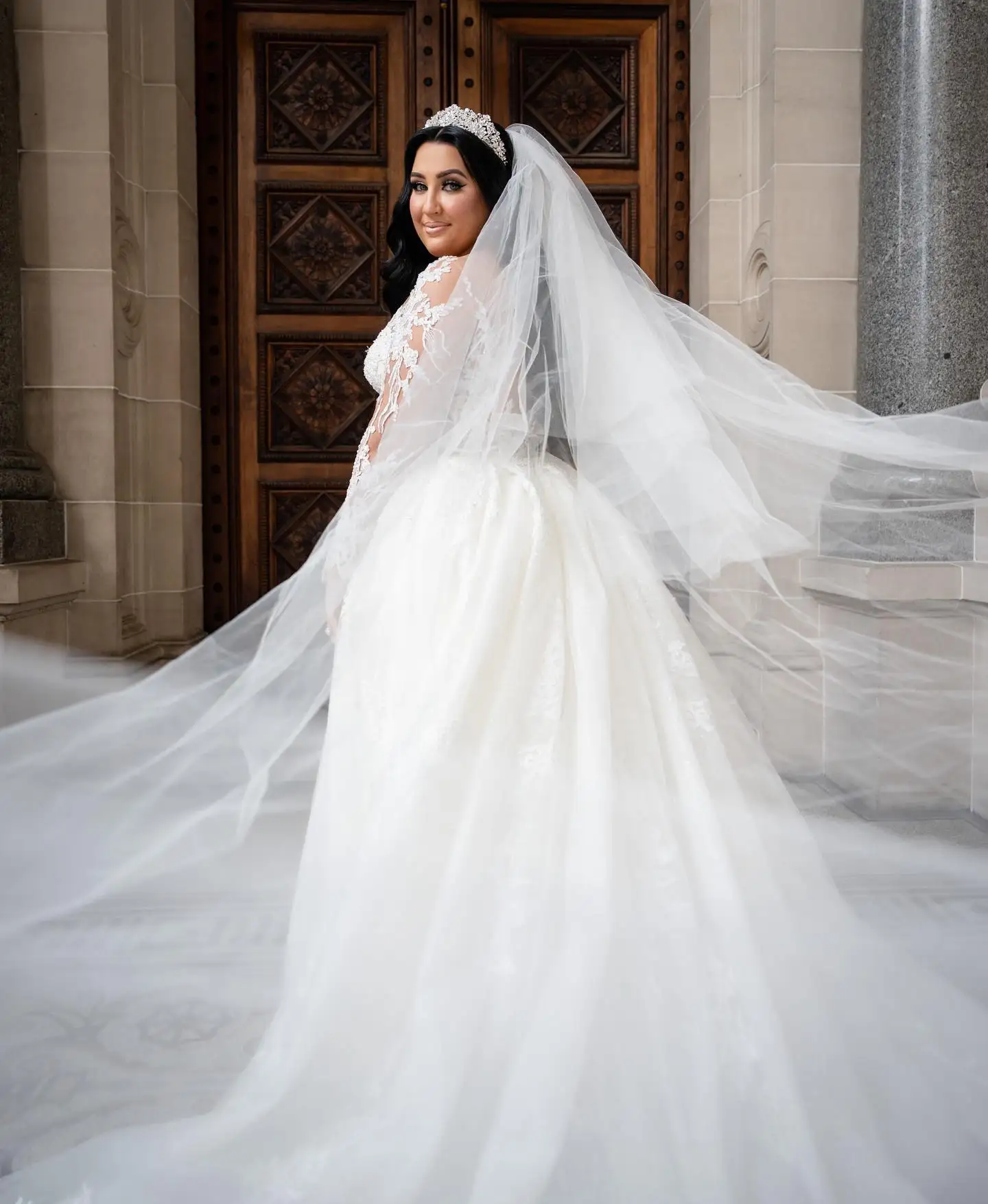 Plus Size gonne a sirena abiti da sposa abiti da sposa a maniche lunghe in pizzo Appliqued Modest robes de mariée