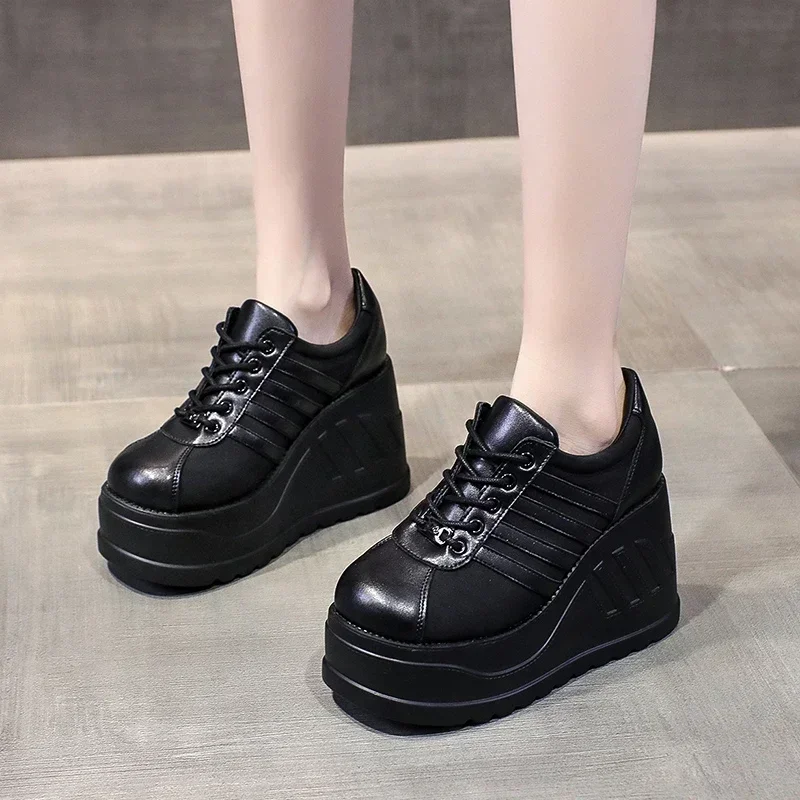 Sepatu Wedges wanita hak tinggi, sepatu pump wanita ukuran besar 42, sneaker hak tinggi, Platform Cosplay gadis gaya Gotik, mode jalanan, baru