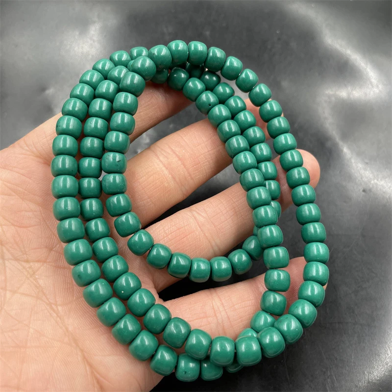 Turquoise vintage-style bracelet, 108 beads, be wrapped around the wrist, can be used as a sweater chain or prayer bead
