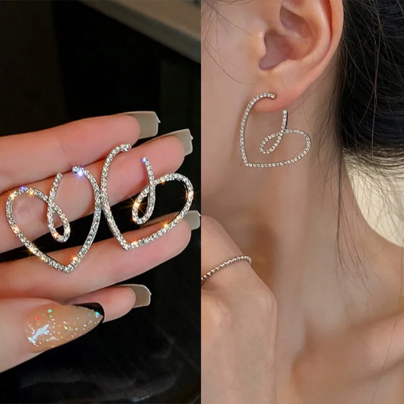 Pendientes de boda grandes con diseño hueco, joyería de temperamento para niña, exquisitos pendientes en forma de corazón, circonita cúbica brillante para mujer