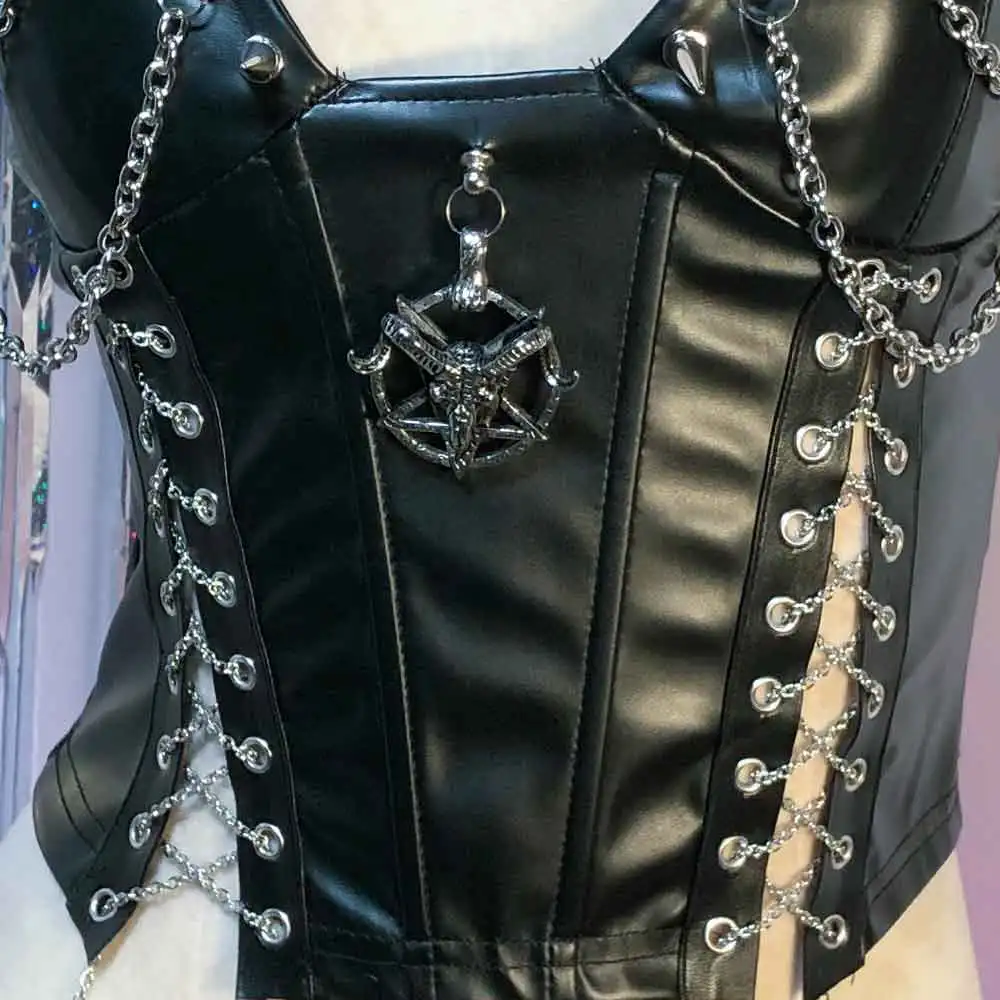 

Готический топ ручной работы в стиле эмо, панк-рок, кавайи, с цепями, заклепками и стразами, в стиле DIY, харадзюку, гранж 90-х, Y2K, для E-Girls