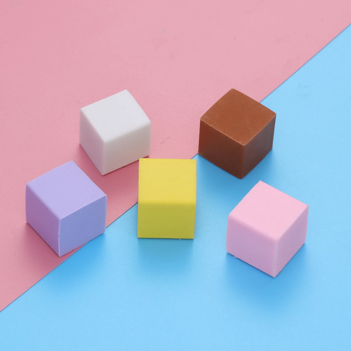 

5pcs Milk Scented Erasers Cartoon Novelty Stationery for Students with 5 Colors Safe Creative School Supplies