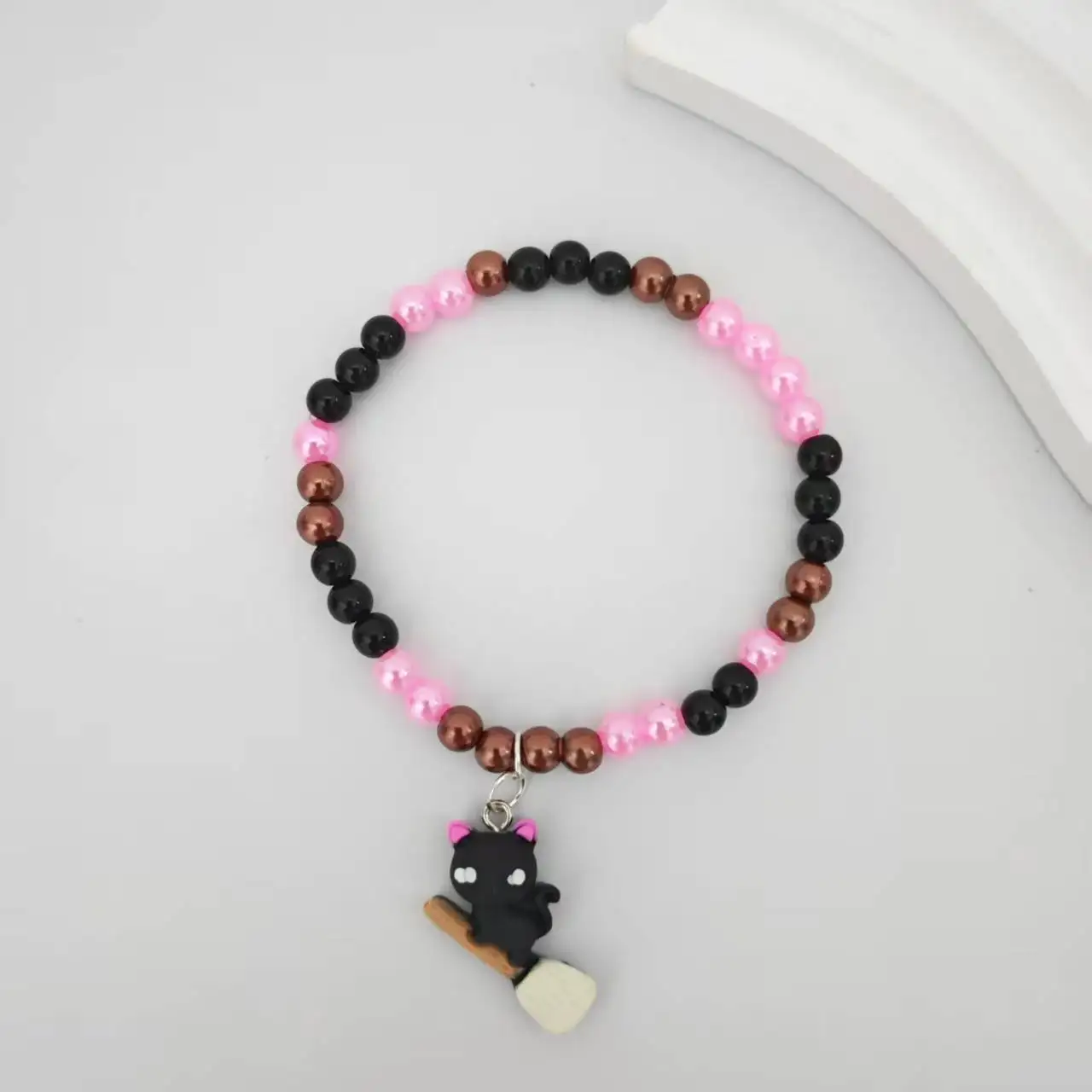 

Children handmade Halloween bead bracelet jewelry cute black cat with besom pandent bracelet gift