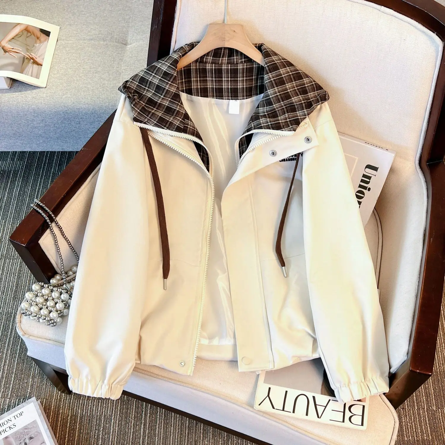 Hooded Jacket Women's Spring Autumn 2026 New Fake Two-Piece Plaid Coat Stitching Loose Tooling Outerwear Ladies Fashion Outcoat