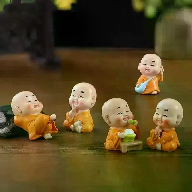 Resin Ornaments Multiple Styles Small Monk Garden Terrarium Mini Figurine Miniatures Micro Landscape Decor Creative