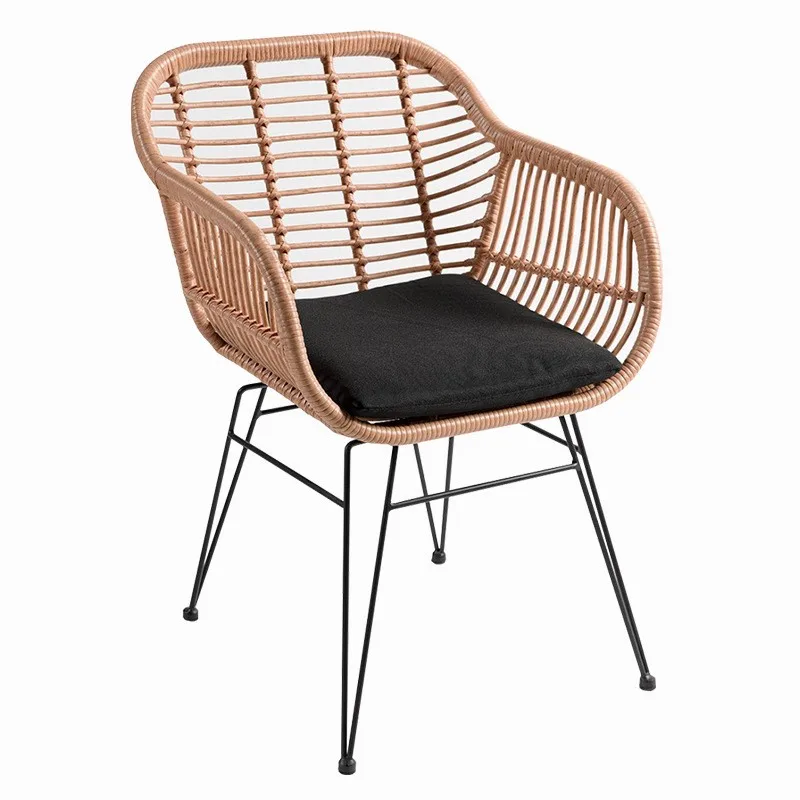 MOMO Ins Rattan Açık Hava Balkon Üç Parçalı Set Demir Örgülü Dinlenme Koltuğu ve Ahşap Masa Ev Bahçesi İçin
