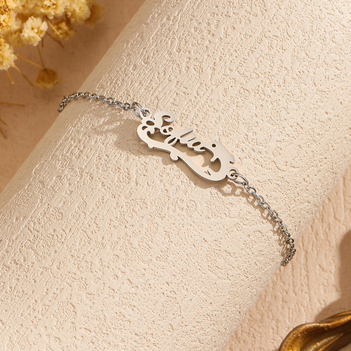 

Customized Name Stainless Steel Skeleton Dolphin Decorative Nameplate Bracelet Jewelry Women's Gift