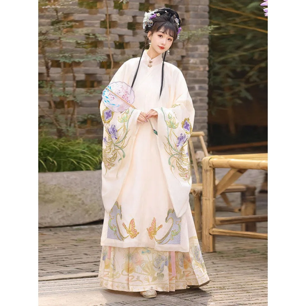 

Женский ханьфу в стиле династии Мин, с юбкой-«лошадкой», воротником-стойкой, сложной вышивкой «облака» на плечах, повседневный костюм для весны и лета.