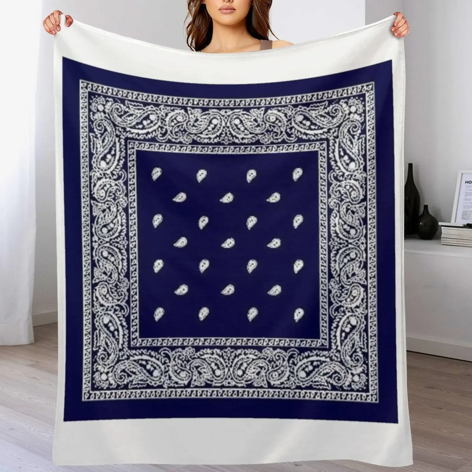 

Crips - Bandana Patern Throw Blanket Cozy Warm Blanket for Bed Room Decor