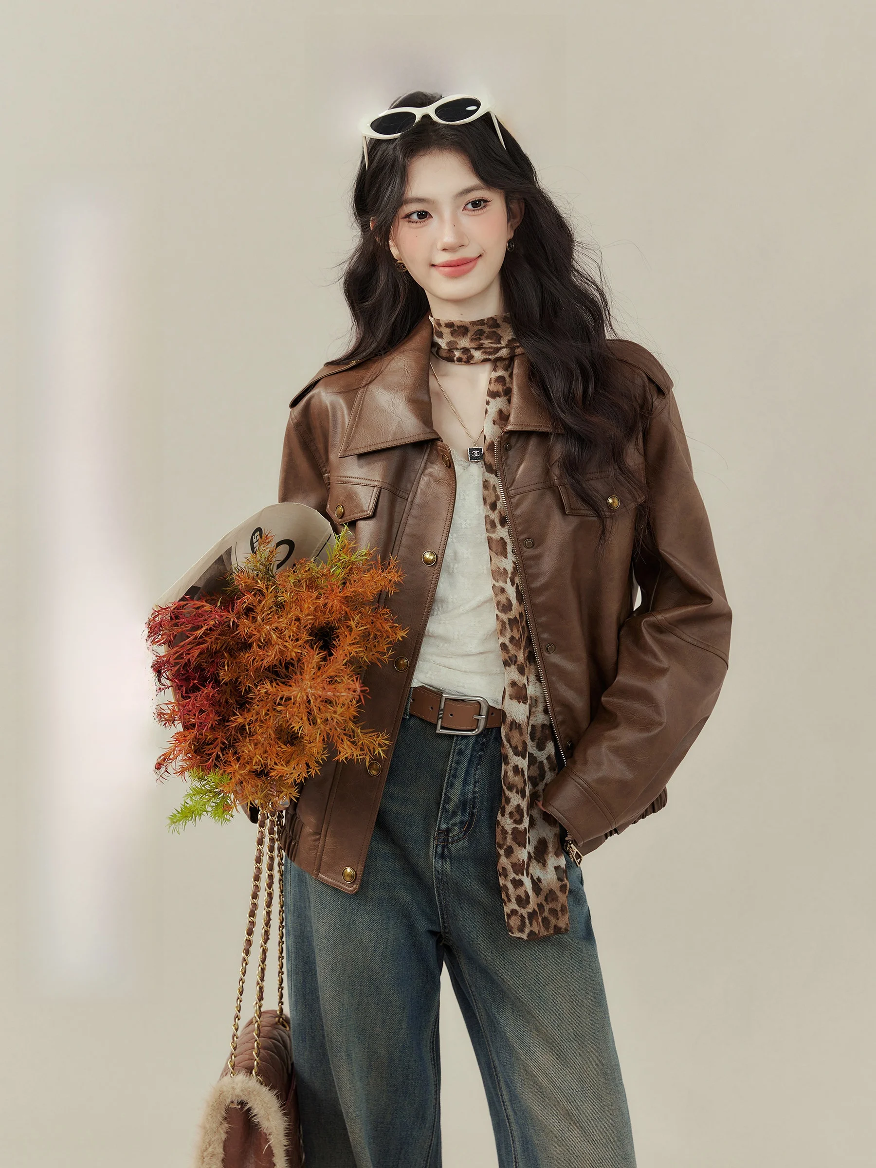 

Коричневое кожаное джато в стиле ретро, женское осеннее пальто маленького размера с русалкой, молодежное модное длинное пальто прямого кроя све