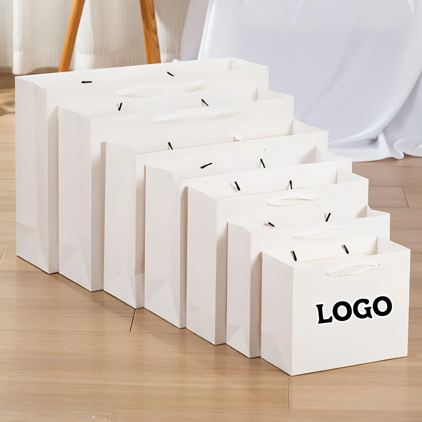 bolsa-de-carton-reciclable-personalizada-bolsa-de-papel-con-impresion-de-su-logotipo-bolsa-de-compras-de-carton-blanca-para-zapatos-y-ropa