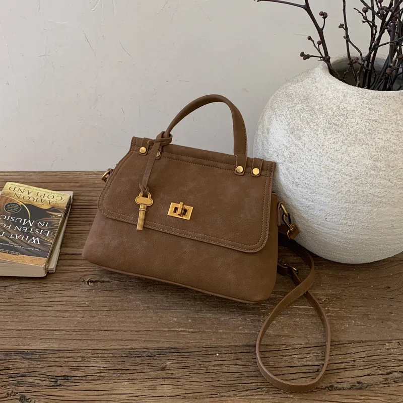 

2025 Winter Matte Vintage Tote Bag, Niche Shoulder Purse for Women, Fashion Crossbody Commuter, Versatile Day-to-Night Bag