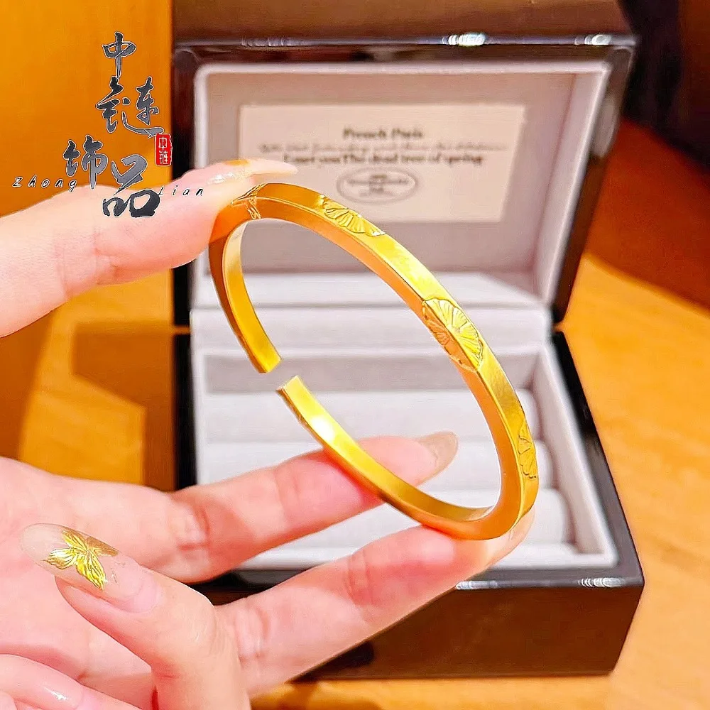 Small Daisy open bracelet female new Chinese style assorted square chrysanhem 9999gold