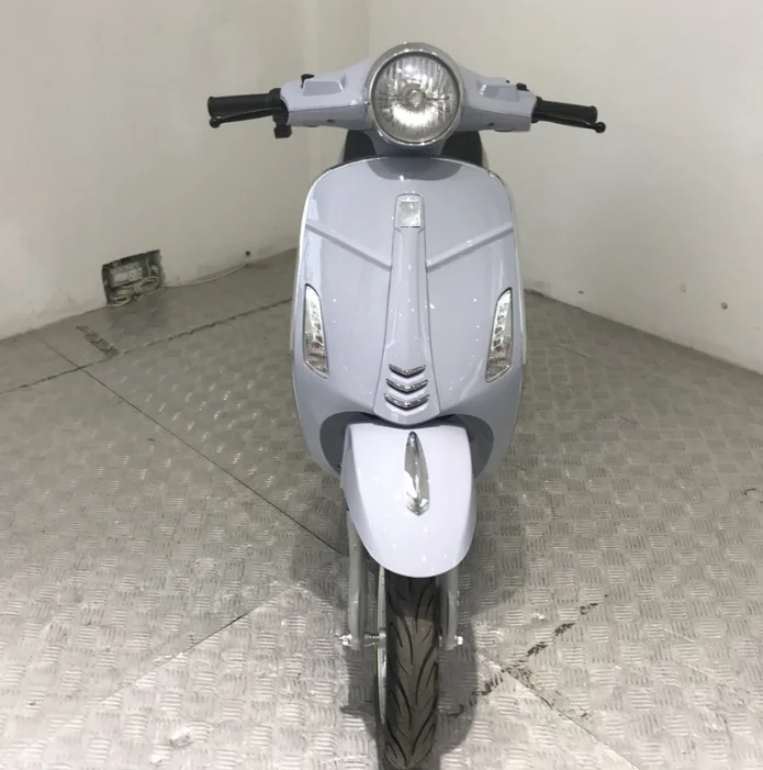 High Speed Electric Scooter 60v 20ah 1000w 1500w 2000w Ckd Electric Motorcycle With Pedals Disc Brake