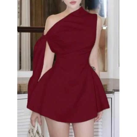 Fashionable Short Strapless Dress Women's Pure Color Single Shoulder Sleeveless Belted Bodycon Midi Dress Stylish Trendy Female