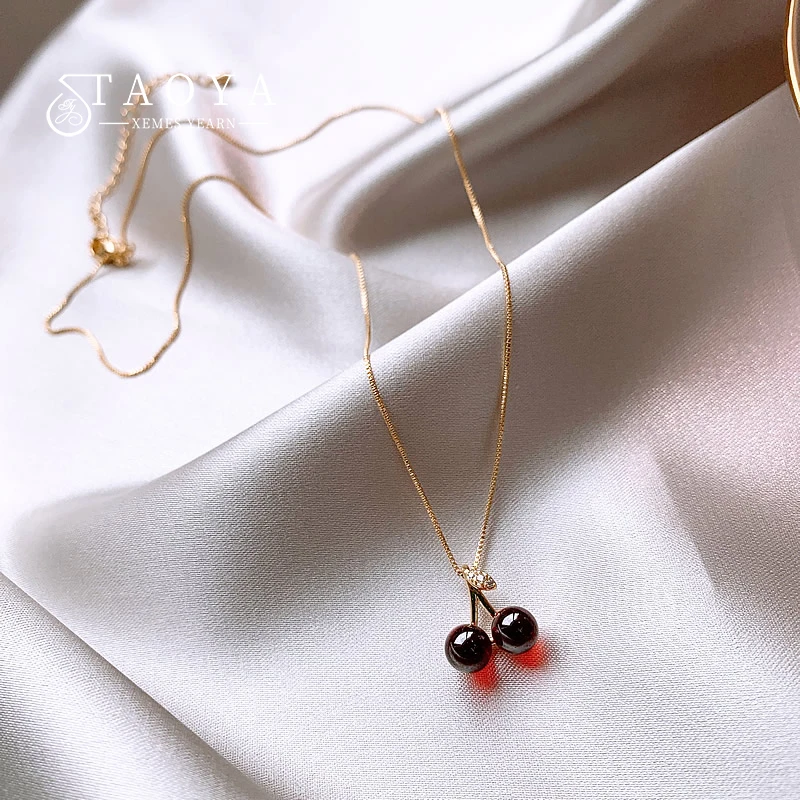 Gold Jewelry with Red Dress: The Perfect Accessory for Every Elegant  Occasion