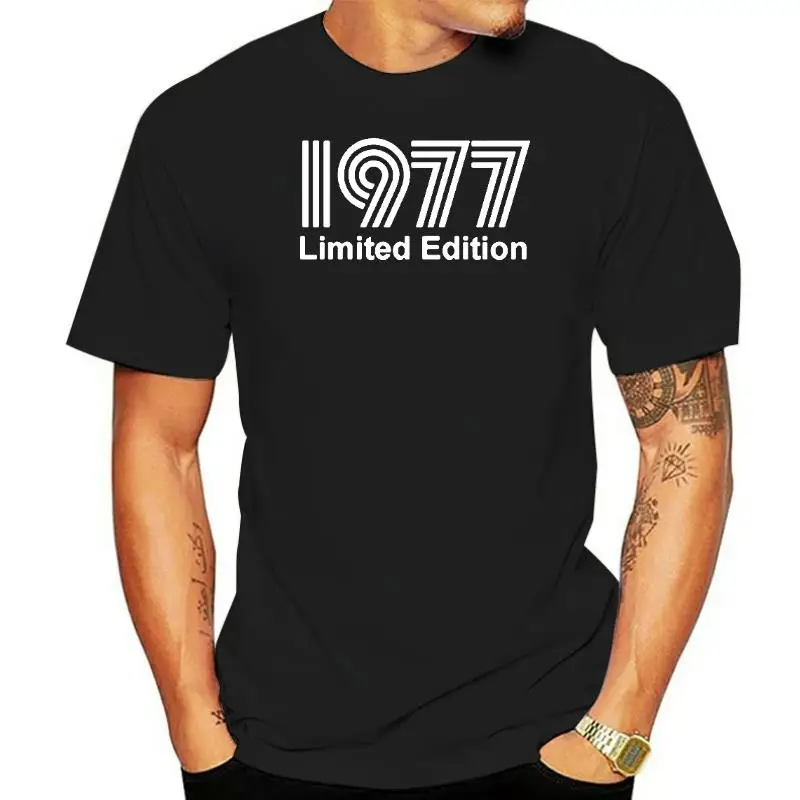 1977 Limited Edition Nieuwe Grappige T-shirt Mannen Korte Mouwen Hip Hop Oversized O-hals Katoenen T-shirts