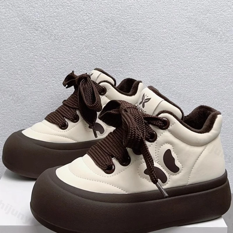 أحذية الأطفال عالية الجودة 2025 شتاء جديد الفتيات أفخم رشاقته أحذية قطنية مريحة خفيفة الوزن أزياء من الدانتل حتى أحذية رياضية