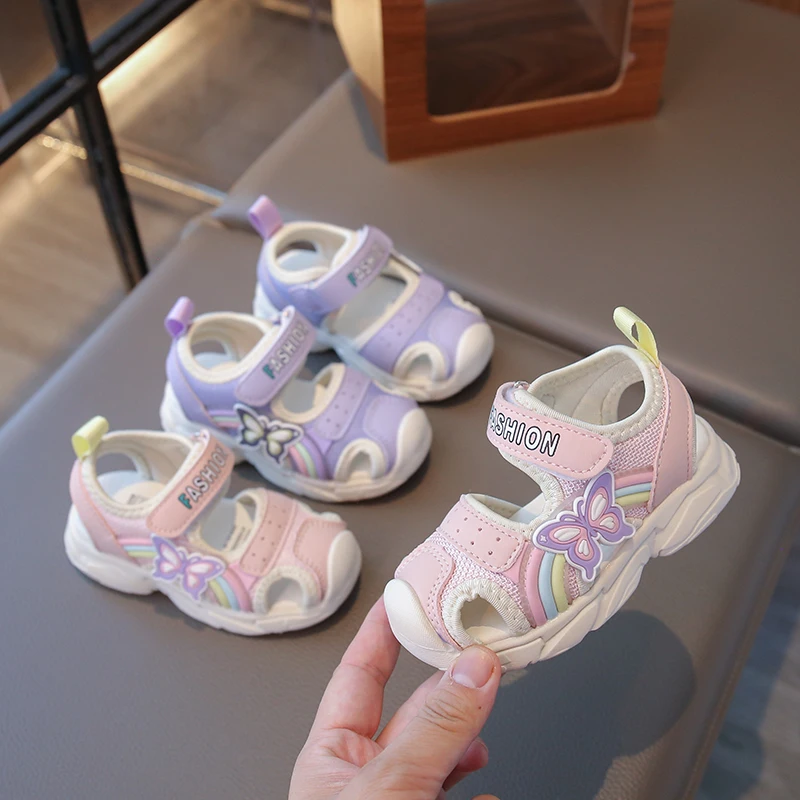 

Детские сандалии-бабочки с вырезами, спортивные сандалии с перфорацией, милые повседневные мягкие дышащие пляжные туфли для девочек с защитой от ударов