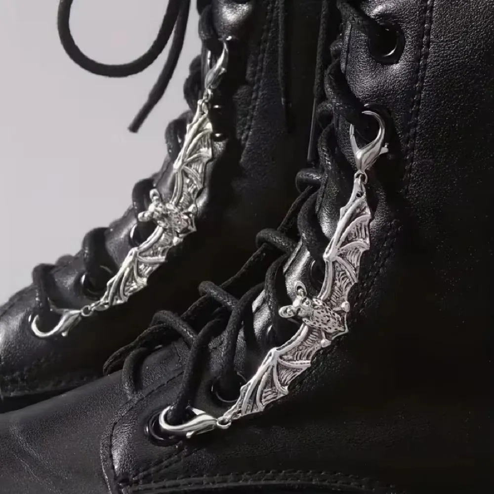 2pcs/set Vintage Gothic Shoe Lace Charms Punk Detachable Bat Shoe Charms Boot Decoration Charms Halloween Decoration