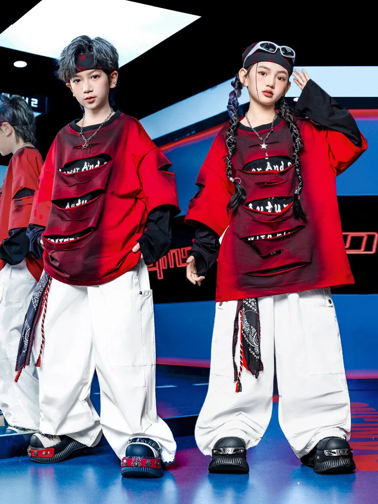키즈 케이팝 힙합 의류 레드 블랙 찢어진 스웨트셔츠 탑 화이트 패러슈트 카고 팬츠 소녀 소년 스트리트 댄스 의상
