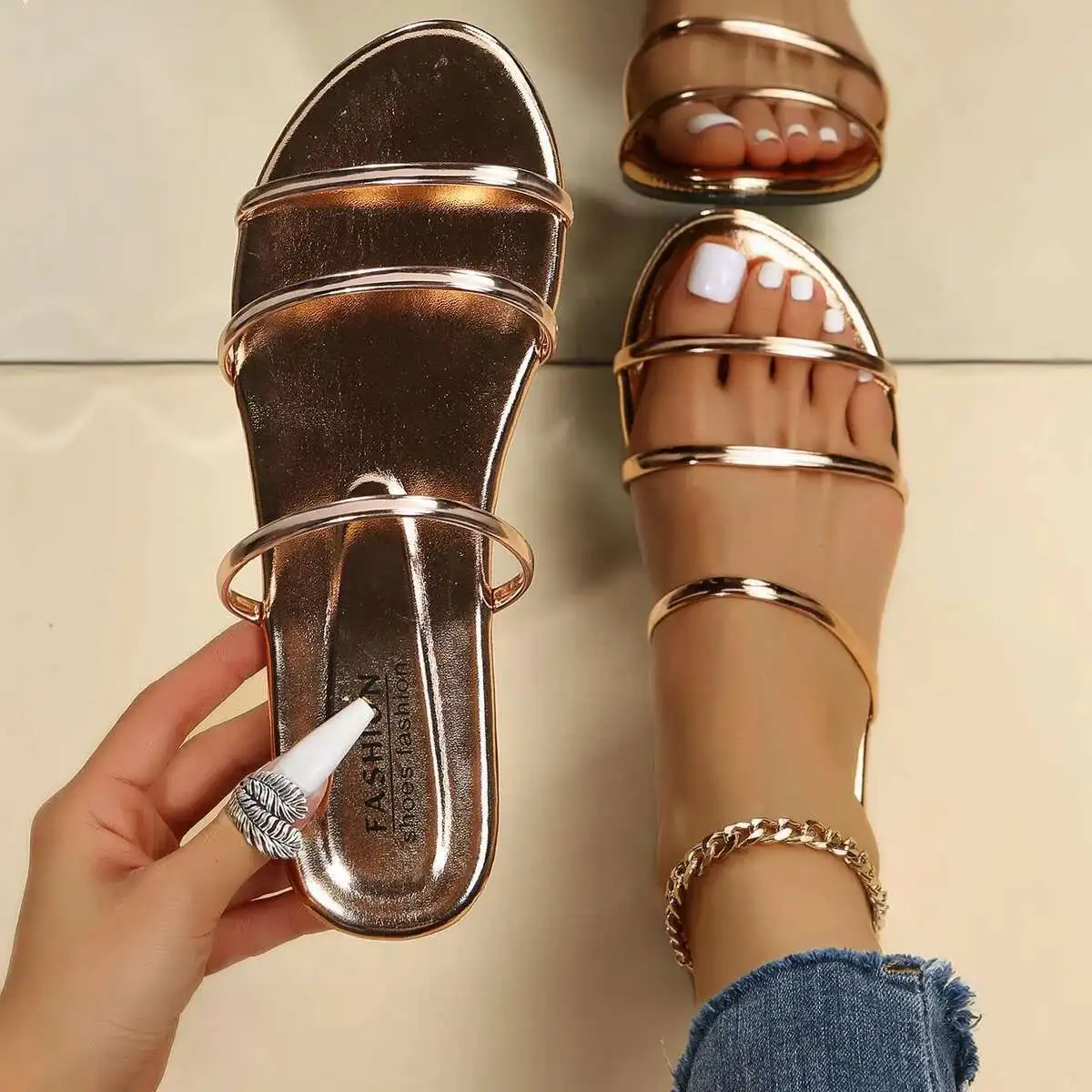 

2025 женские тапочки, новые летние минималистичные тонкие ремешки, женские сандалии больших размеров для верхней одежды