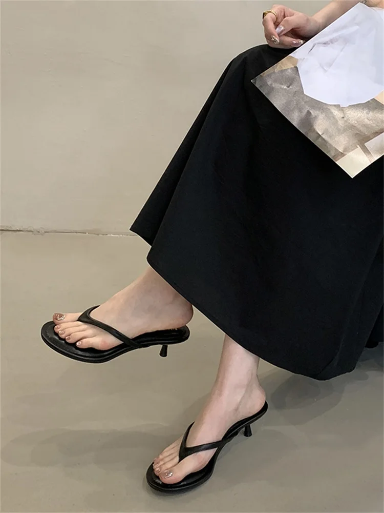 Eilyken Fashion Round Clip Toe Thin Low Heels Women Slippers Outdoor Casual Sandals 2026 New Summer Flip Flops Shoes
