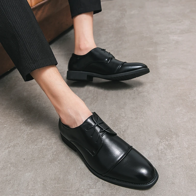 

Men Business Oxford Shoes Fashion Handmade Wedding Formal Leather Shoes Spring New Men Classic Retro Style Pointed Casual Shoes