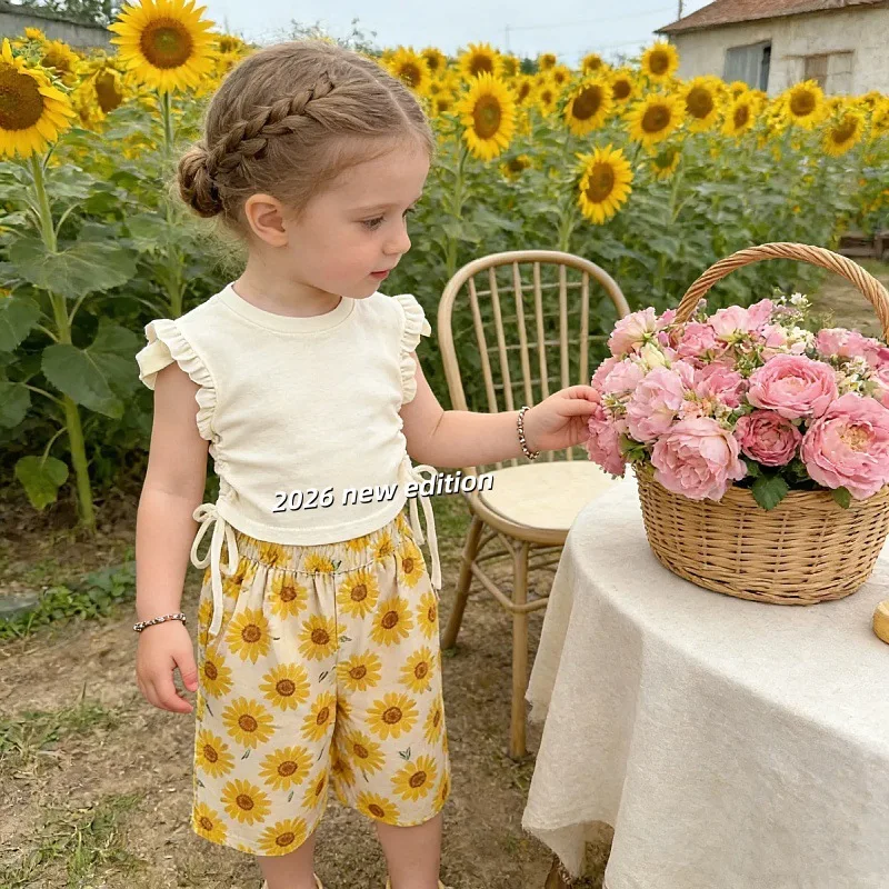 Girls' Summer Countryside Style Short Sleeved T-shirt 2026 Korean Version Small Fresh Strawberry Casual Two-piece Set