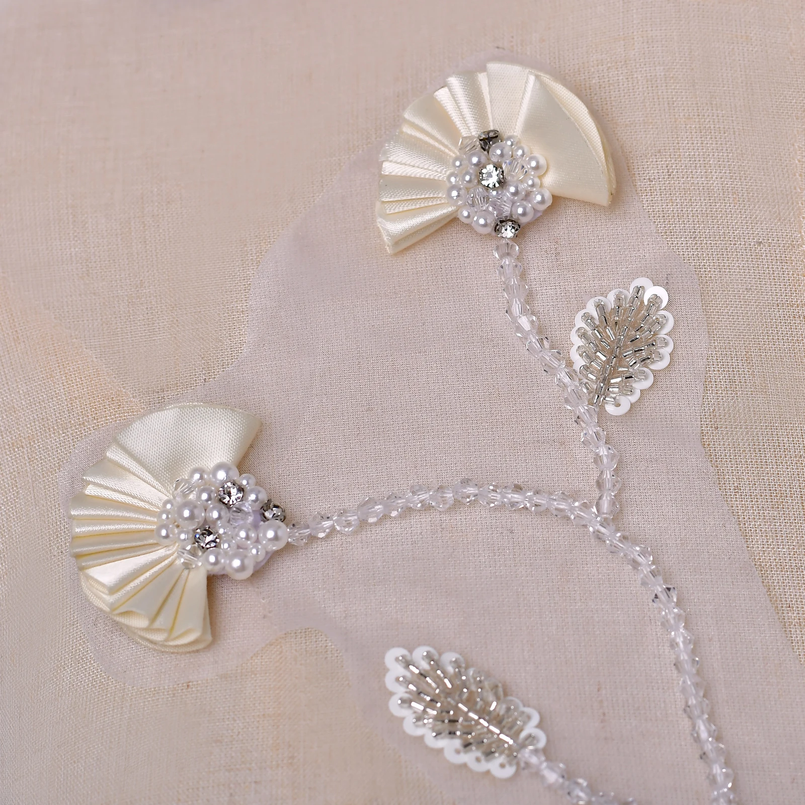 

1 Piece 3D Flower Applique Crystal Bead Patch, Free Cutting Suitable for Wedding Dress, Formal Wear and Decoration SP241