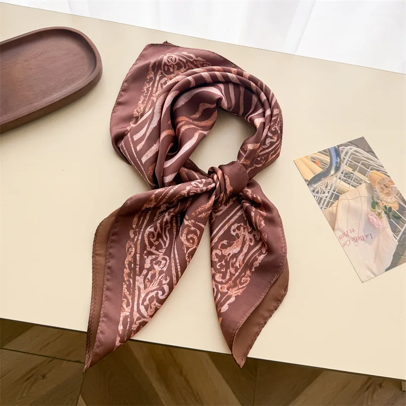 

1Pcs retro markings simulation silk printing silk scarf small square scarf high-end shawl sunscreen neck scarf headscarf scarf
