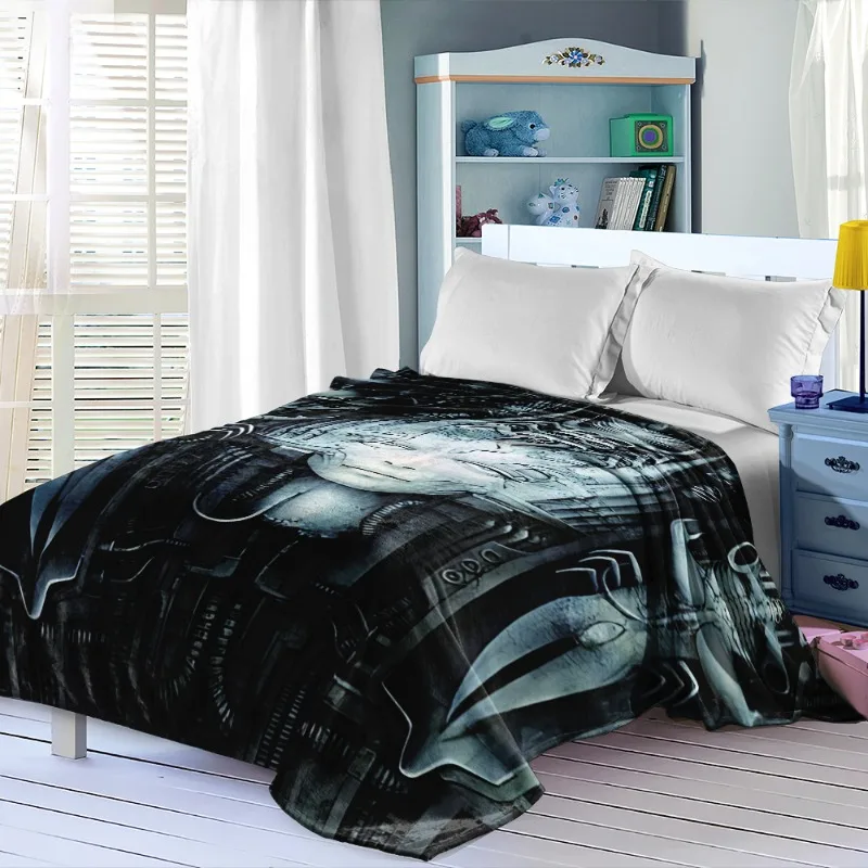 Customize 1pc 230GSM Fashionable H.R. Giger High-Definition Pattern Flannel Blanket, Bedding / Sofa Throw / Dorm Cold Protection