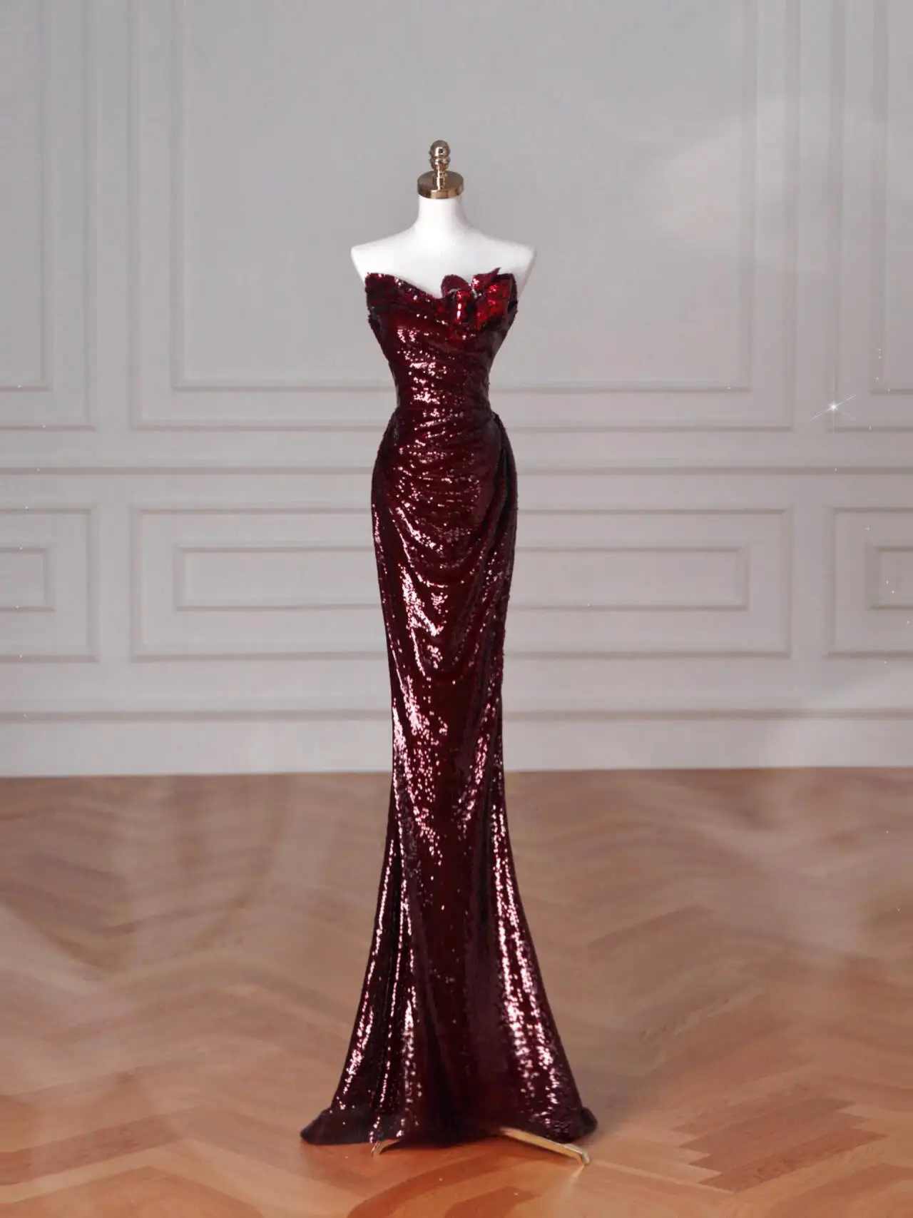 Trendy Burgundy Strapless Evening Dresses Sweetheart Neckline Sexy Backless Slim Fit Fishtail Special Occasion Banquet Dress