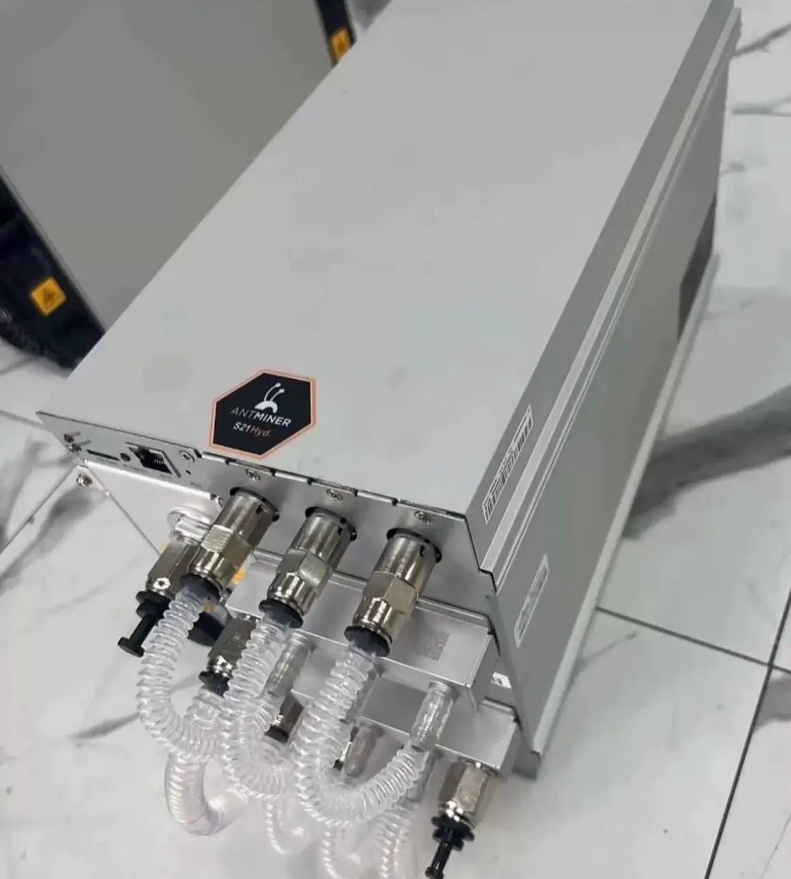 Novo Bitmain Antminer S21 Hyd 335Th/s Hashrate Minerador de Bitcoin Algoritmo SHA-256 5360W Direto da Fábrica