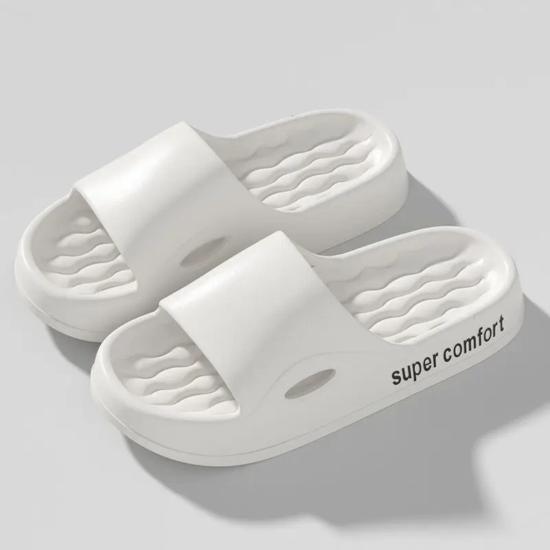 New Spring and Summer Letter-Printed Comfortable Soft-Soled Bathroom Slippers for Men and Women, Suitable for Indoor and Outdoor Daily Use, Versatile Multi-Color Casual Sandals