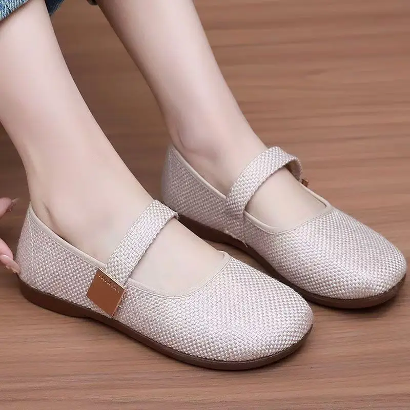 

Woman Spring Summer Flat Sole Linen Cloth Shoes Soft Sole Non Slip Round Toe Shallow Buckle Strap Light Breathable Elderly Shoes