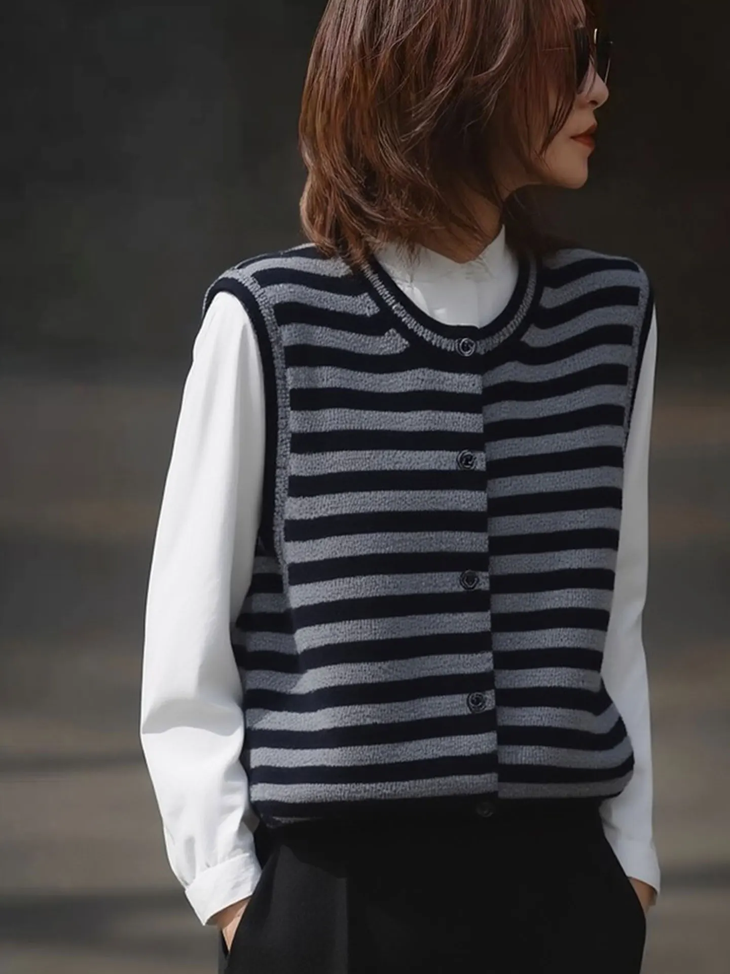 

Ele Knitted Stripe round Ne Svel Vest Women's Spring Lazy Sle Top Comfortable Medium Softn Non-Hatwear Commute