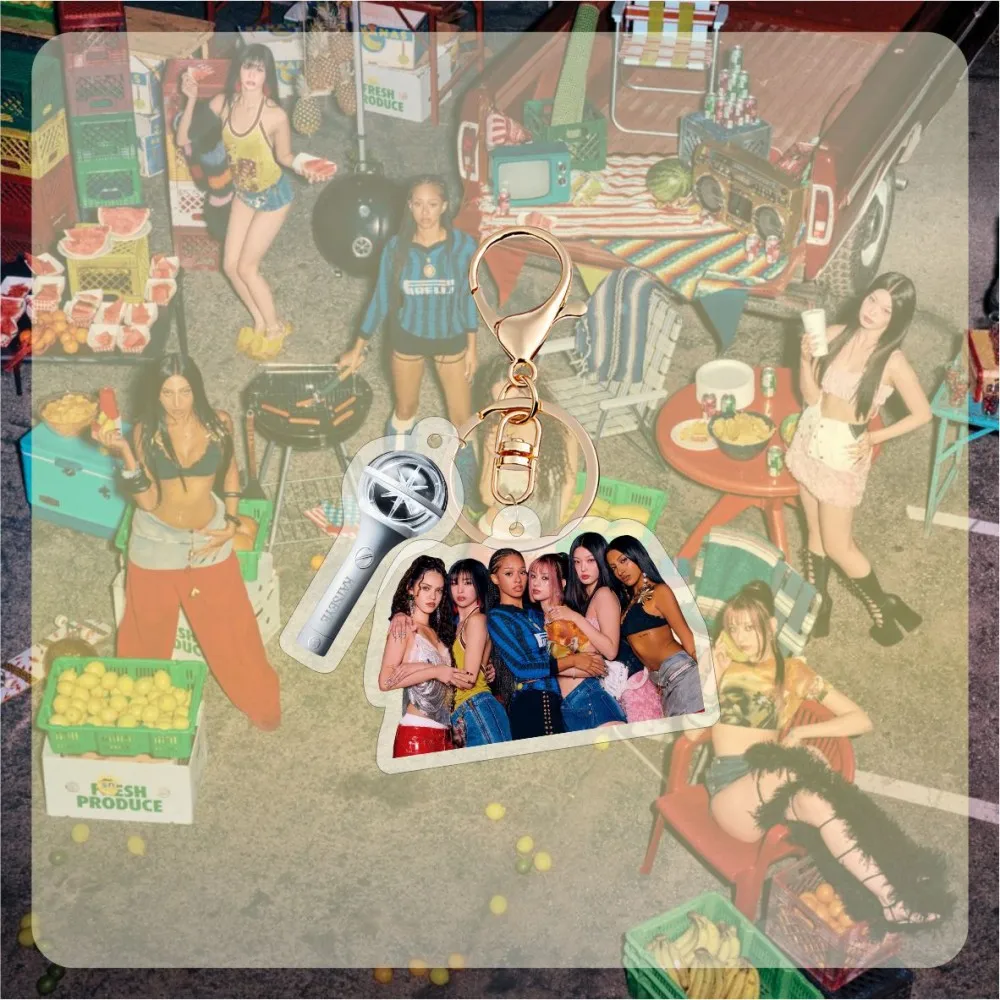 

New KPOP Hot Female Star Team MANON, SOPHIA, DANIELA, LARA, MEGAN, YOONCHA Cool Luggage, Mobile Bag Keychain