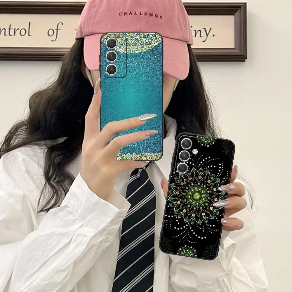 

Luxury Mandala Mobile Phone Case for Samsung Galaxy S26 S25 S24 S23 S22 S21 S20 Note20 Plus FE Ultra Colorful Cover Luxury Cover
