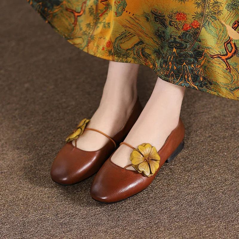 

Women Loafers Leather Flower Shoes Pointed Toe Brand Handmade Genuine Leather Women Flats Gray Ladies Slip on Lazy Shoes 2023