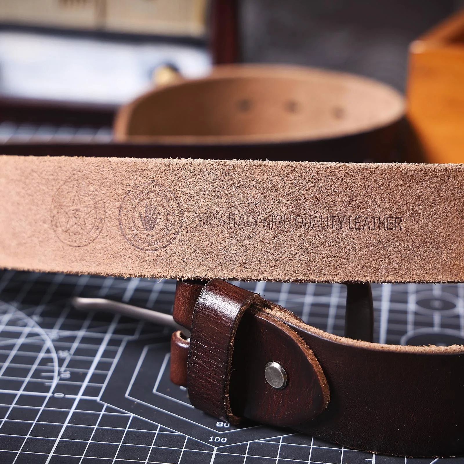 S.WORKER Klassischer Herrengürtel aus echtem Leder mit Dornschließe aus Legierung, Oberschicht aus Rindsleder, Retro-Freizeitgürtel für Jeans mit Geschenkbox – Detail 17