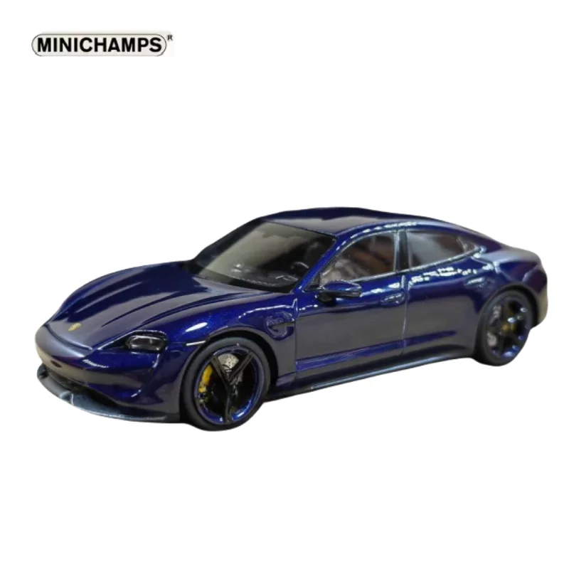 1:43 Porsche taycan sports car alloy simulation model, children's collection of decorative toys, holiday gifts for children.