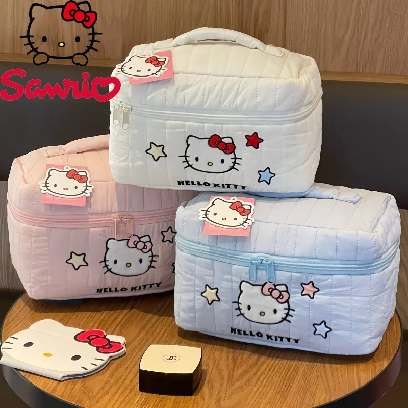 

Hello Kitty Women's Makeup Bag Is Fashionable and High-quality with Multiple Compartments for Toiletries and A Large Storage Bag