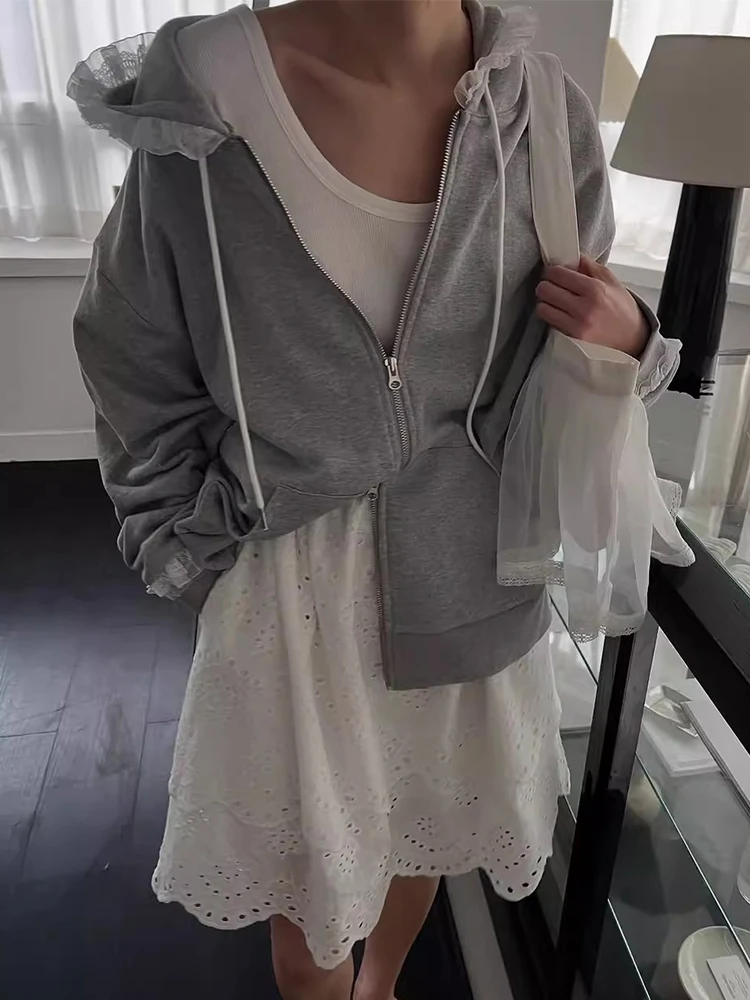 

Шикарная осенняя новинка, милая молодежная свободная повседневная длинная куртка с капюшоном и кружевной отделкой, женская мода, ветер