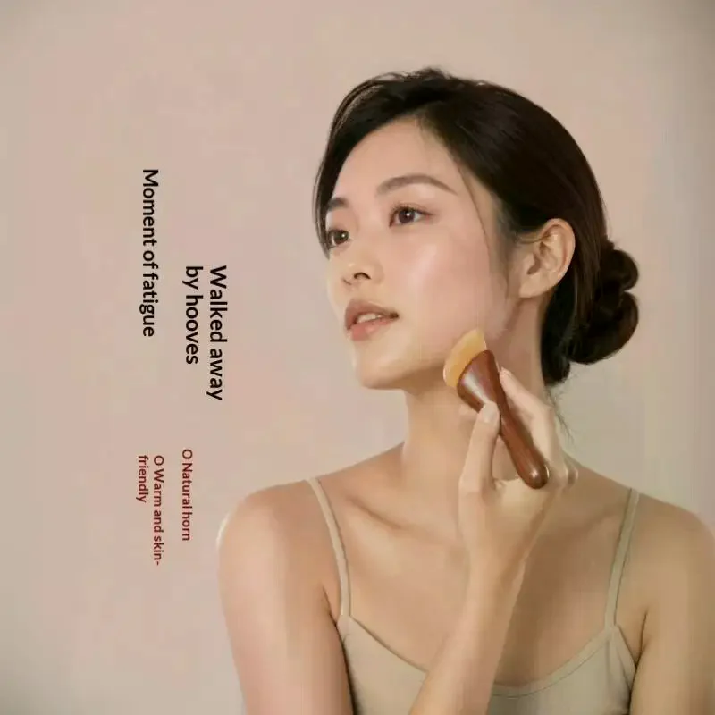 Natural Material Face Lifting And Tightening Eye Massage Stick Reduce Puffiness Sandalwood Massager 1Pcs