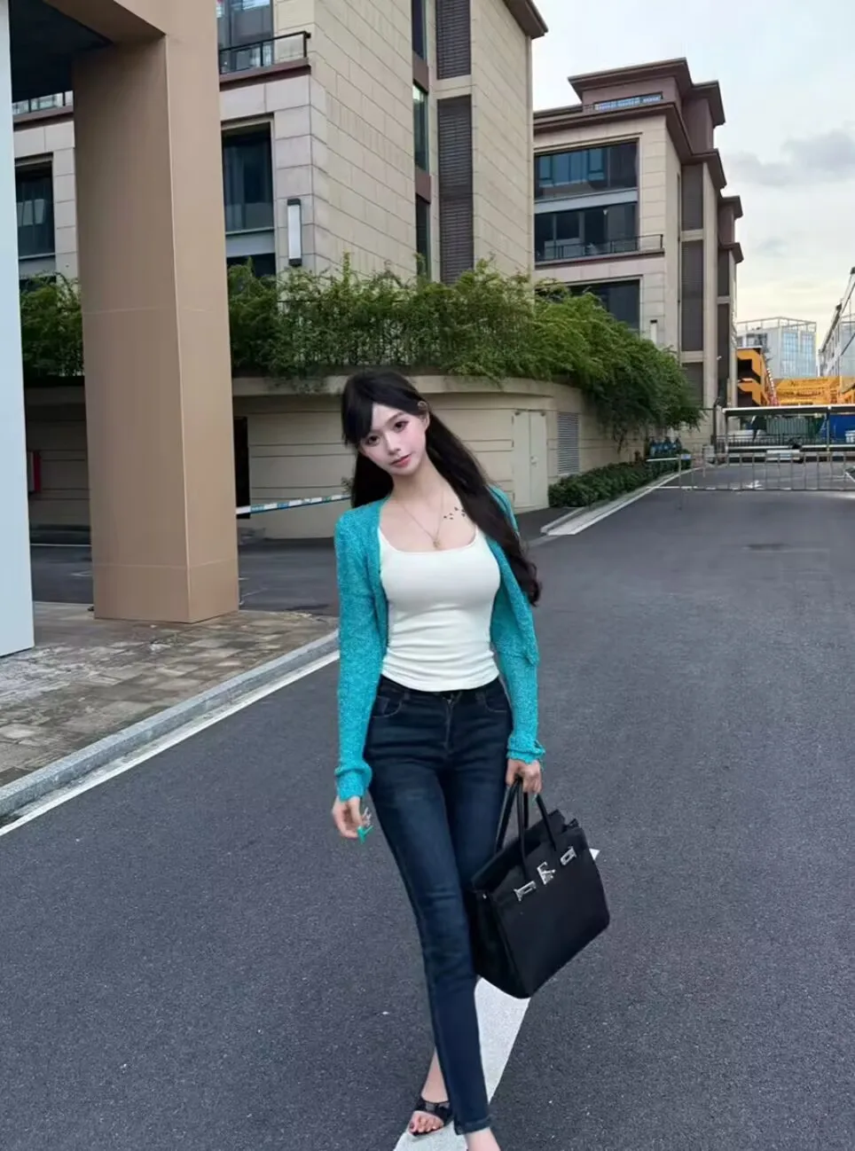 

High Waist Slim Fit Jeans Korean Sle Small Foot Waed Elastic Plump Hip Vintage Lightened White High Waist Nine Points